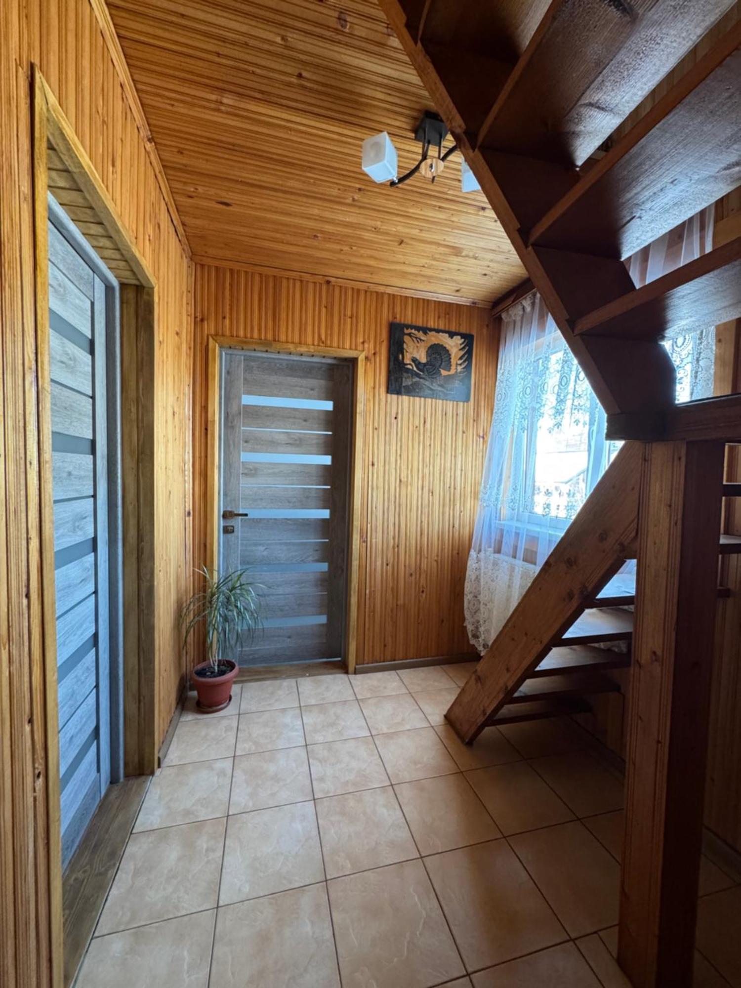 Villa House Mold à Lazeshchyna Extérieur photo